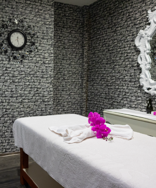 sueno-hotels-beach-side-massage-room